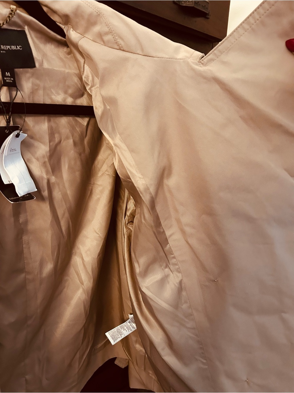 Banana Republic Cropped Tan Double-Breasted Trench Coat - Picture 9 of 11